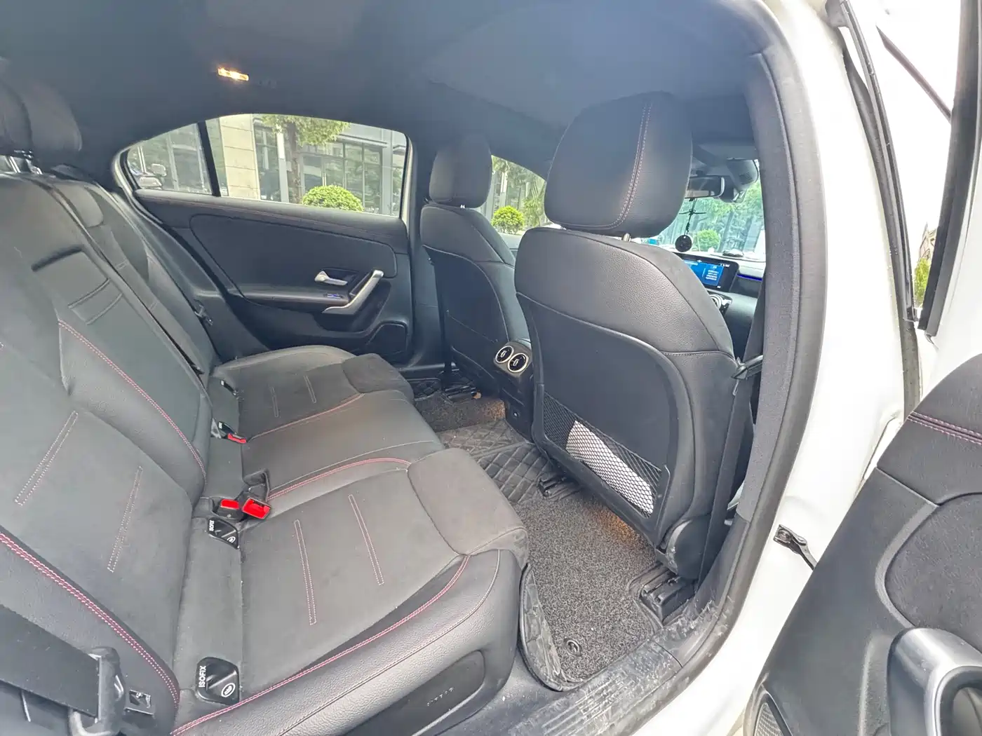 Mercedes-Benz A-Class 2024 A 200 L Fashion Edition фото 5