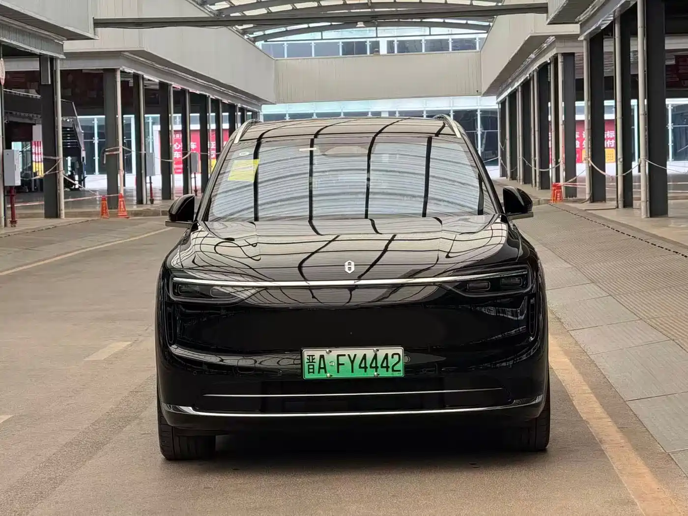 AITO Wenjie AITO M7 2026 Extended Range Pro+ AWD 5-seater фото 2