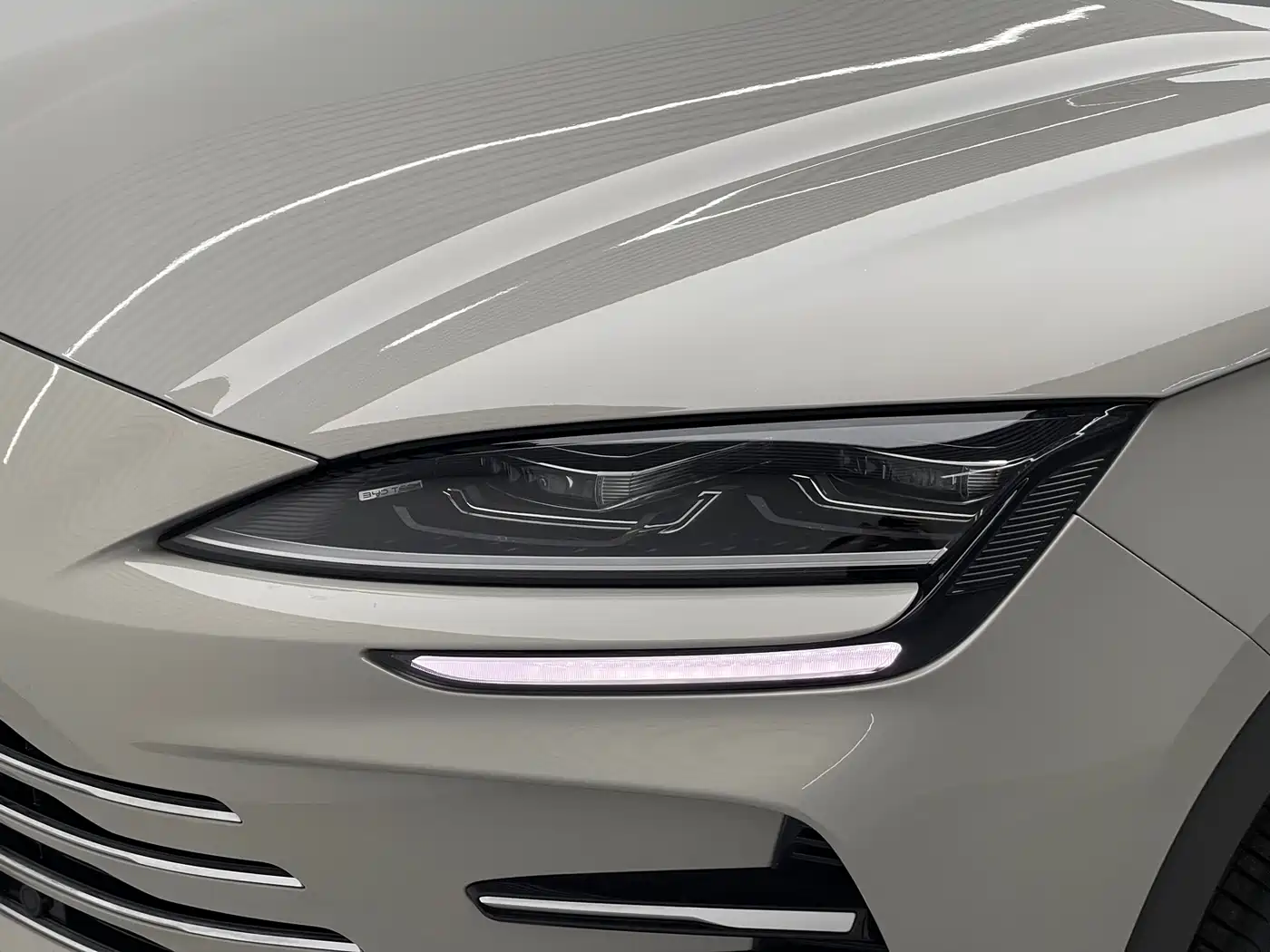 BYD Song PLUS PHEV 2025 DM-i Smart Drive Edition 112KM Noble фото 18