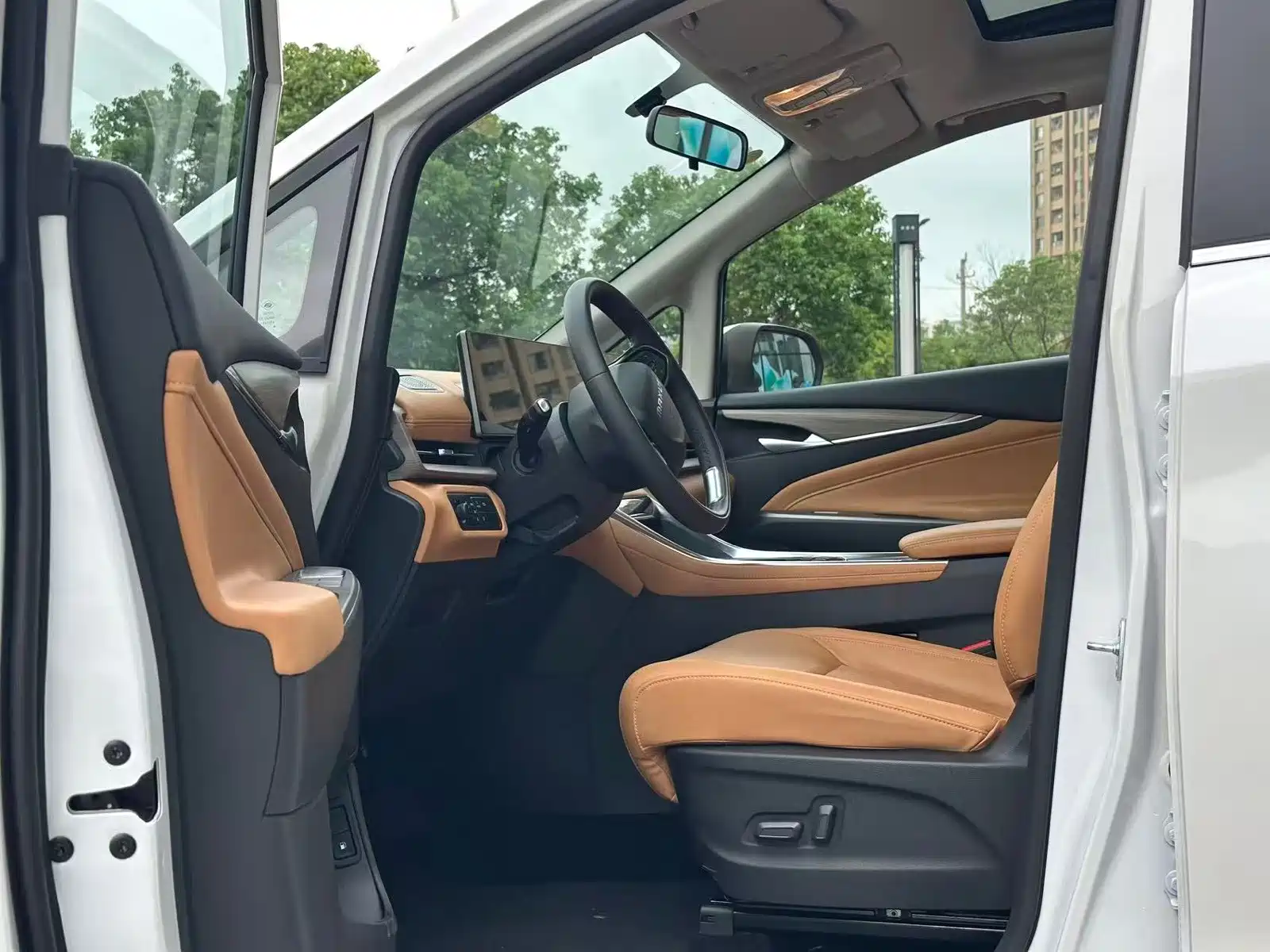 Фото 15 - Maxus Maxus G50 PHEV