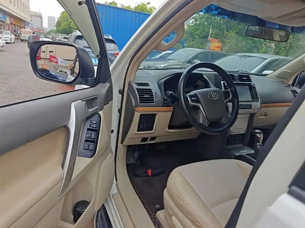 Toyota Prado 2018 3.5L Auto TX фото 16