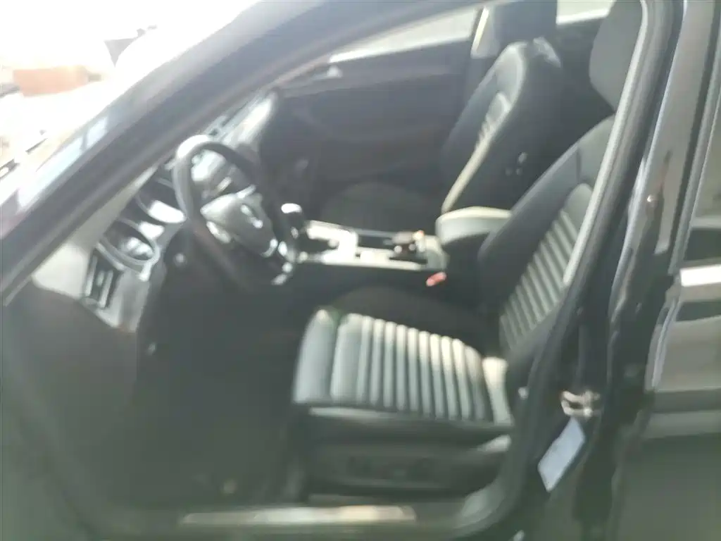 Volkswagen Magotan 2019 330TSI DSG Luxury Class China VI фото 11