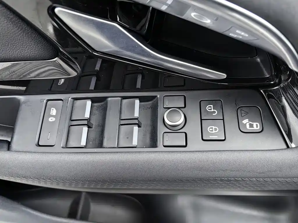 Фото 9 - Land Rover Range Rover Evoque