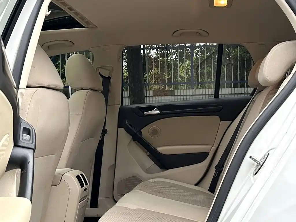 Volkswagen Golf 2012 2012 1.6 Automatic Comfort Type