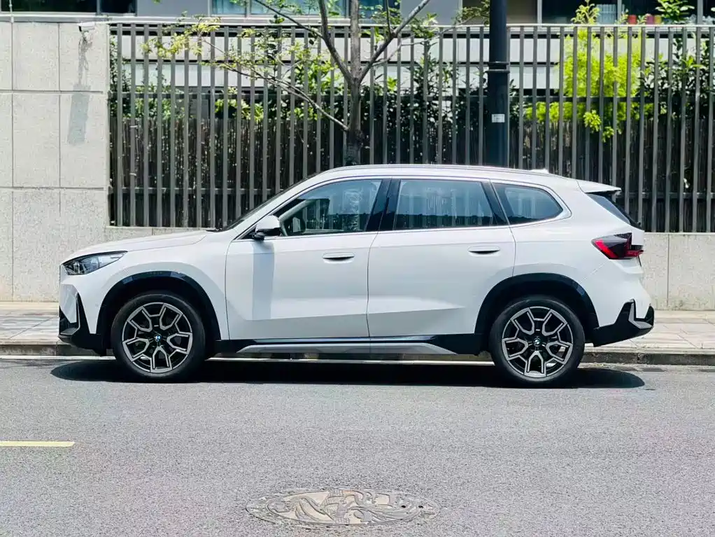 BMW X1 2026 2025 sDrive25Li X Design Package