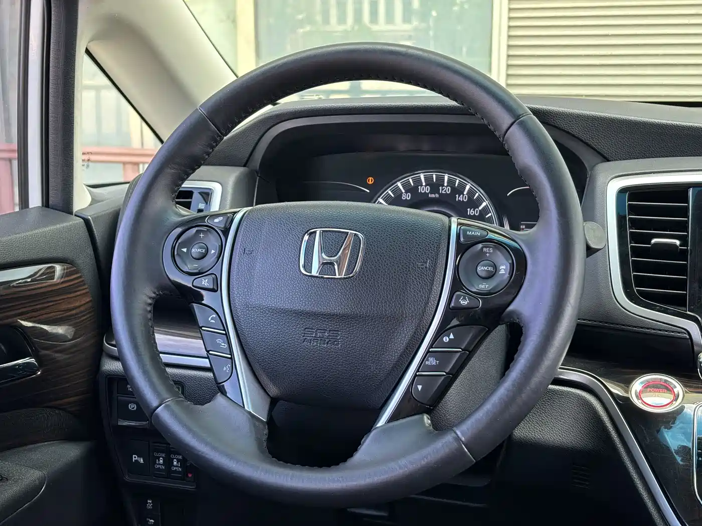 Honda Odyssey 2019 2.0L Sharp·Prestige Edition фото 10