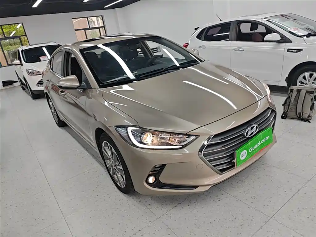 Hyundai Elantra 2016 Model 1.6L Automatic Smart Elite фото 14