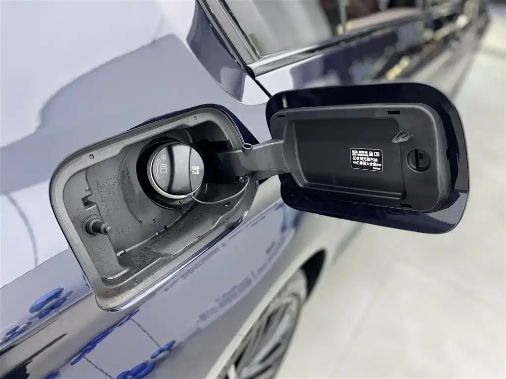 BMW 5 Series 2022 Facelift 530Li Leading M Sport Package фото 27
