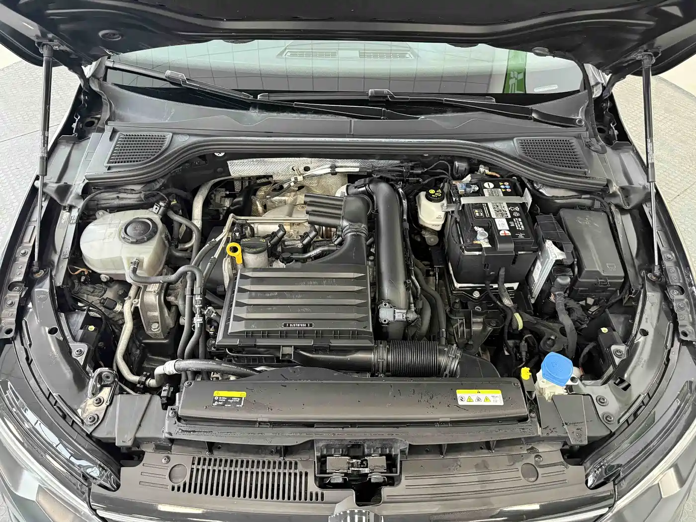 Volkswagen Golf 2023 280TSI DSG R-Line Lite фото 17