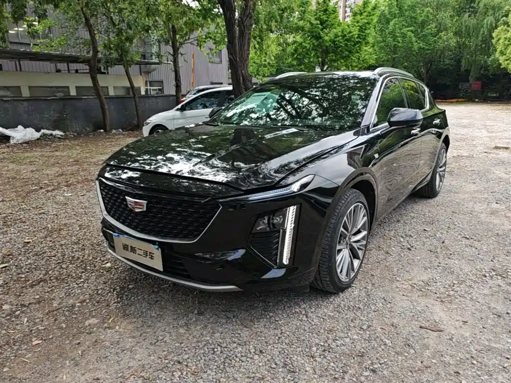 Cadillac GT4 2023 25T Luxury Edition фото 3