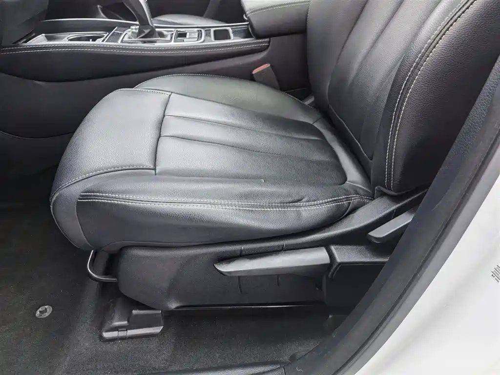 BYD Song MAX 2021 Upgrade 1.5T Automatic Luxury Edition 7-Seater фото 20