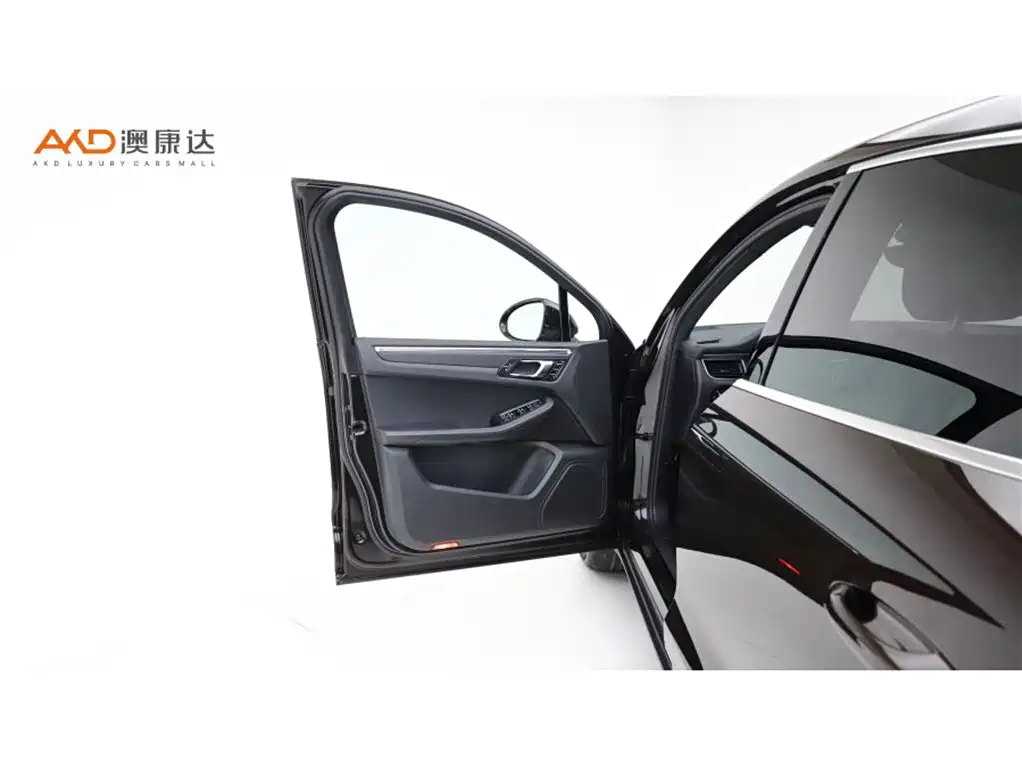 Porsche Macan 2018 Macan 2.0T фото 10