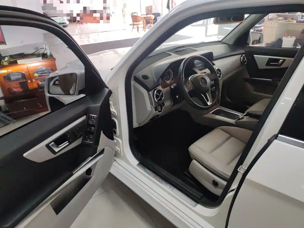 Mercedes-Benz GLK-Class 2013 GLK 300 4MATIC Dynamic Sunroof фото 16