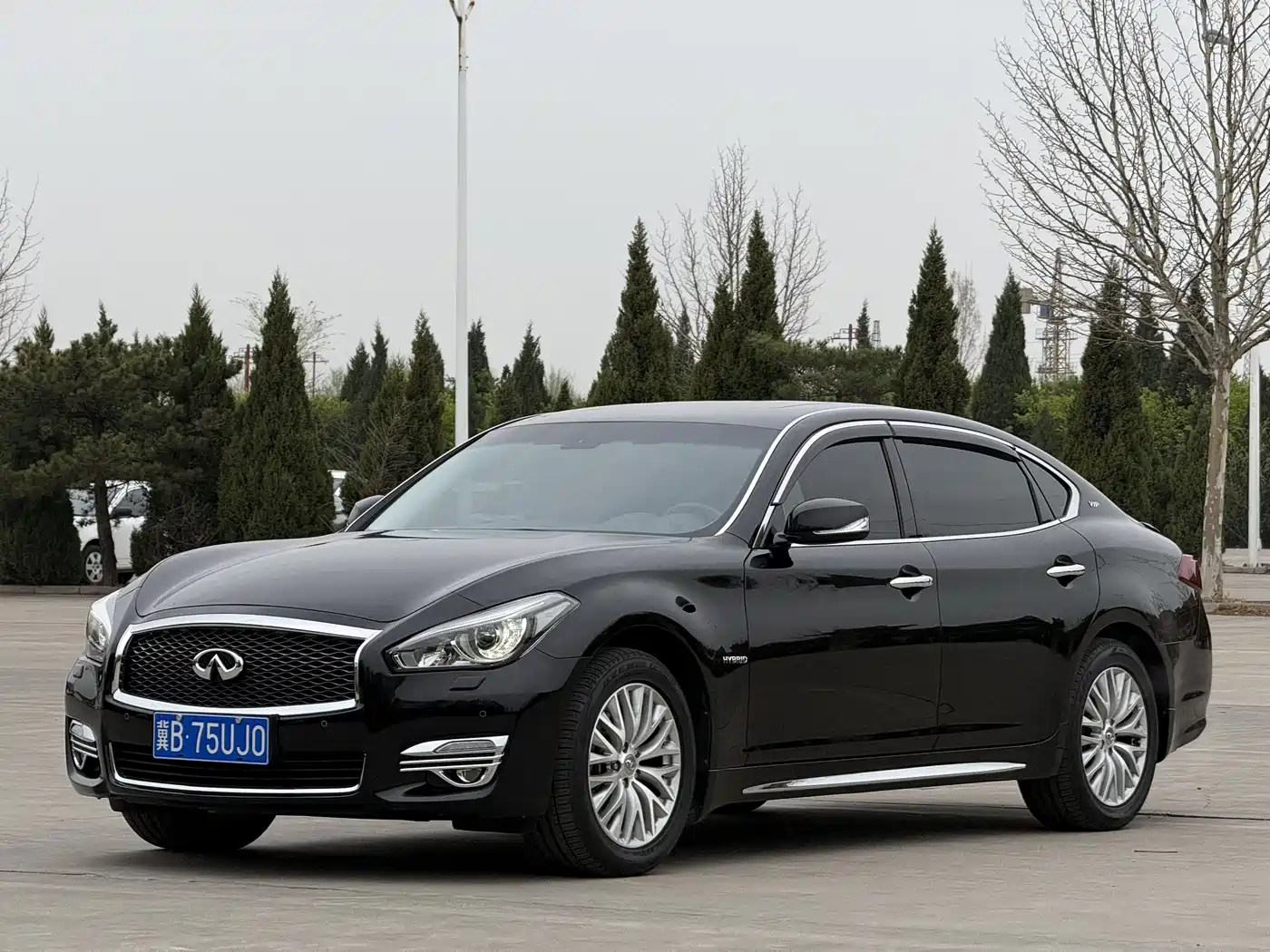 Infiniti Q70 2015 Q70L 3.5L Hybrid Premium