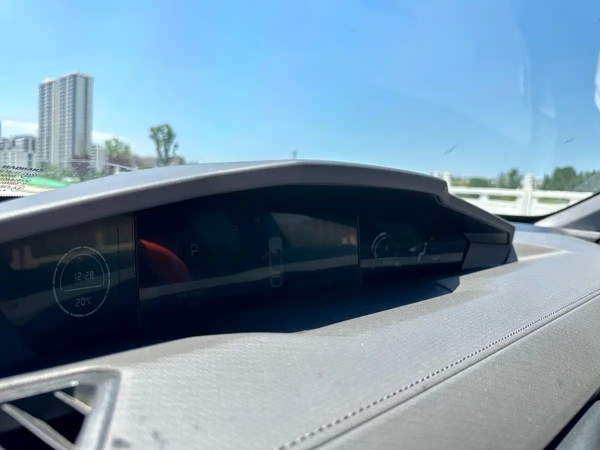 CHANGAN UNI-V