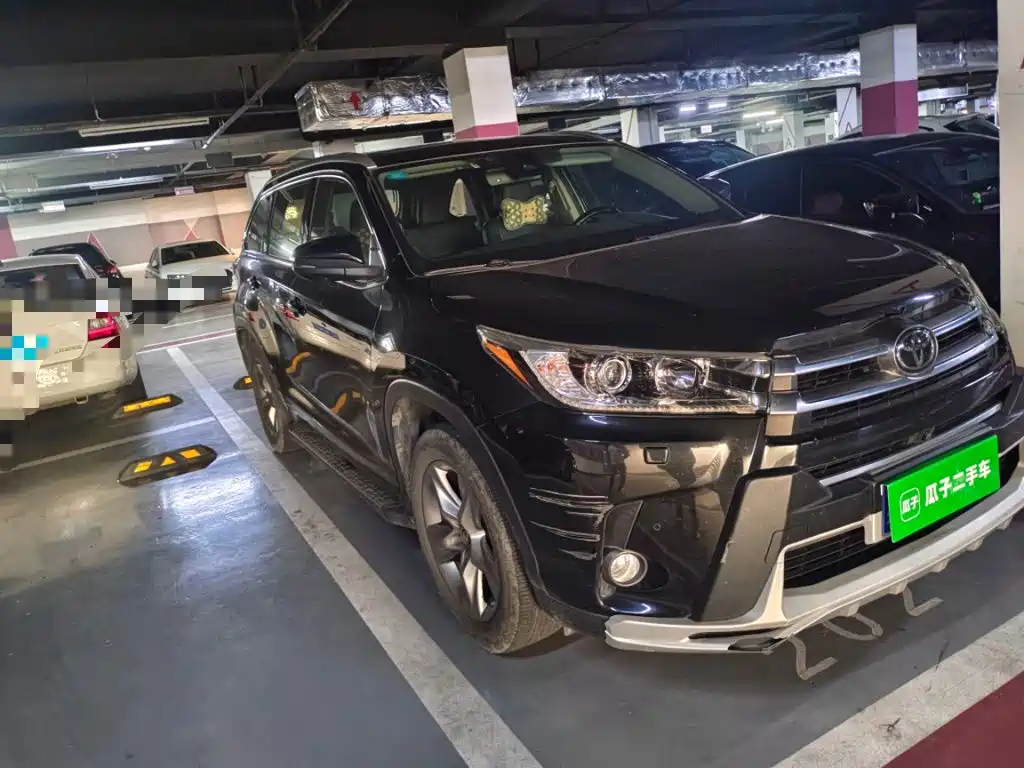 Фото 3 - Toyota Highlander