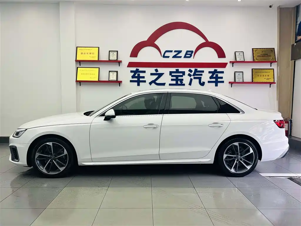 Audi A4L 2020 40 TFSI Fashion Dynamic Edition фото 4