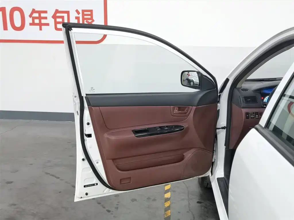 BYD F3 2012 Energy-saving Edition 1.5L Manual Comfort фото 8