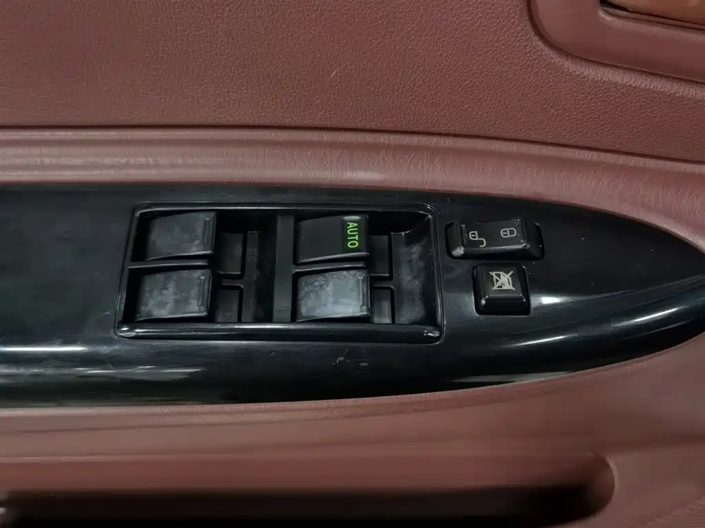 BYD F3 2012 Energy-saving Edition 1.5L Manual Comfort фото 9