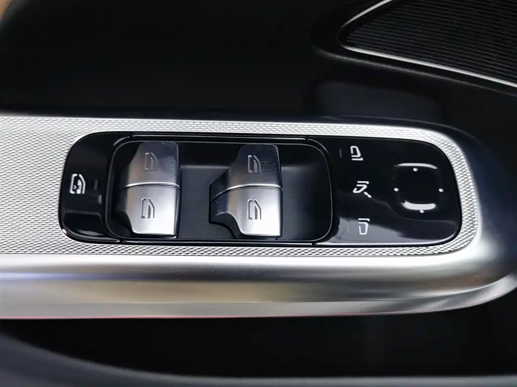 Mercedes-Benz E-Class 2025 Facelift E 260 L фото 9