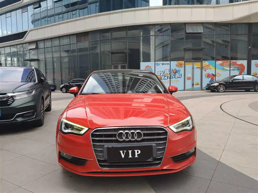 Audi A3 2014 Limousine 35 TFSI Auto Trend фото 2