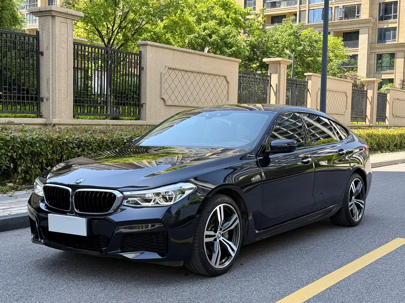 BMW 6 Series GT 2018 640i xDrive M Sport Package