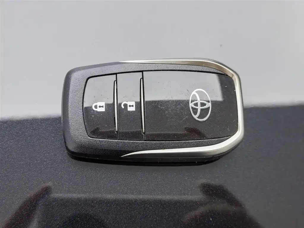 Toyota Highlander 2021 2.0T AWD Luxury 7-Seater фото 19