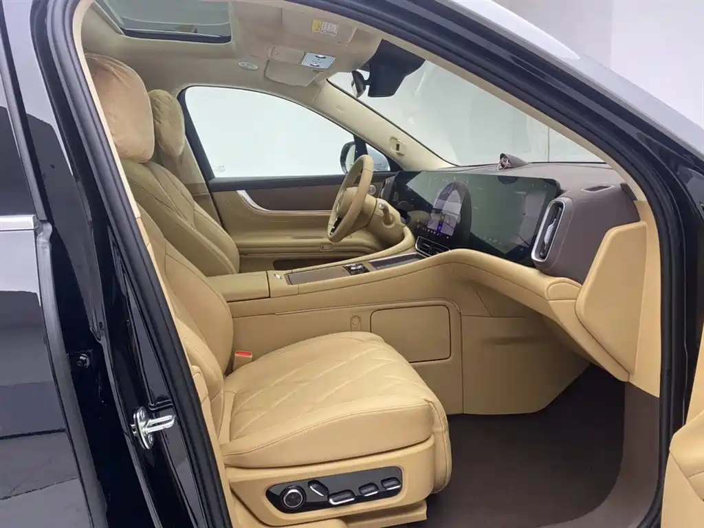 AITO Wenjie AITO M9 2025 Extended Range Ultra 52kWh 6-Seater фото 18