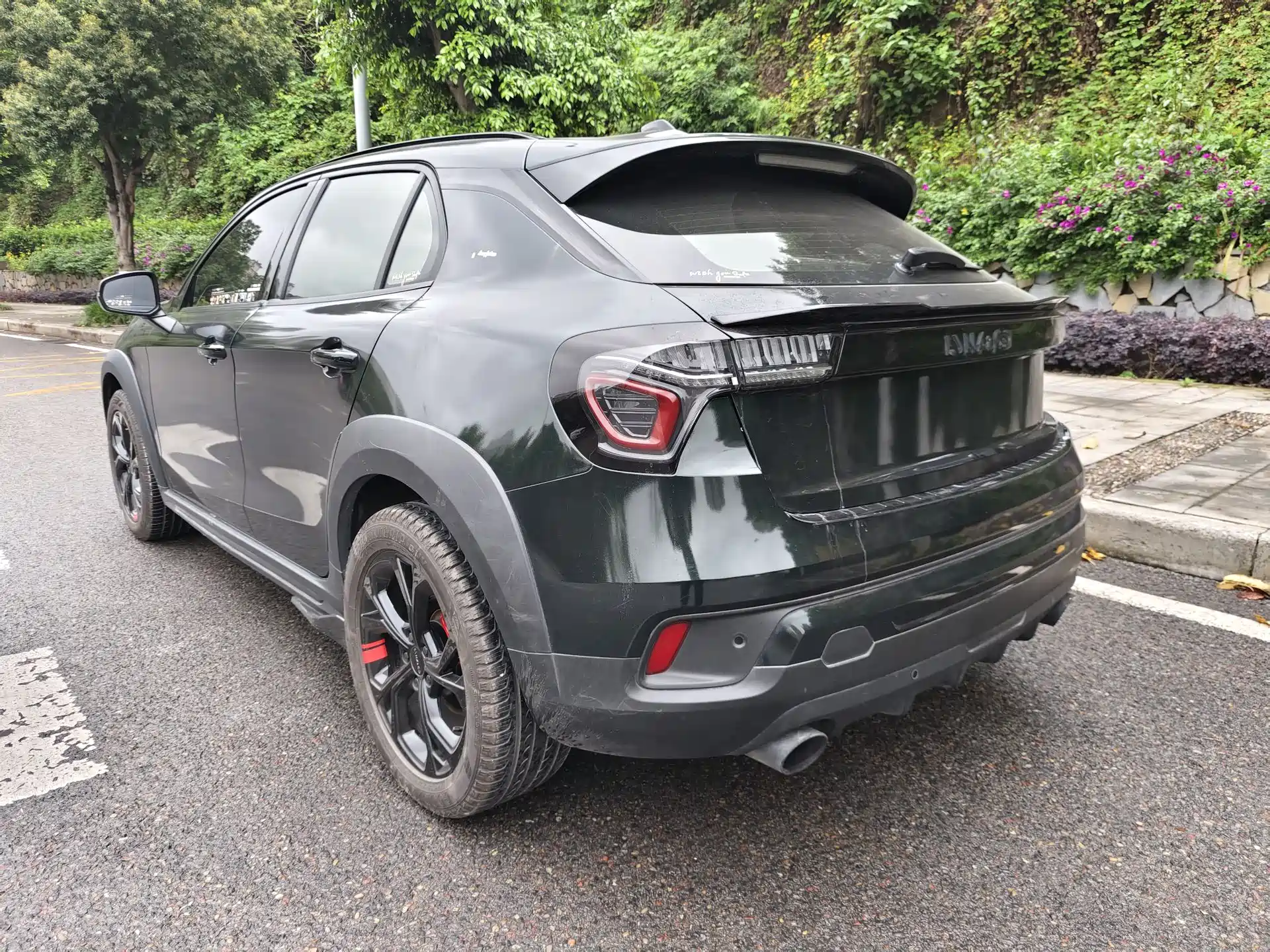 Photo 6 - Lynk & Co 02