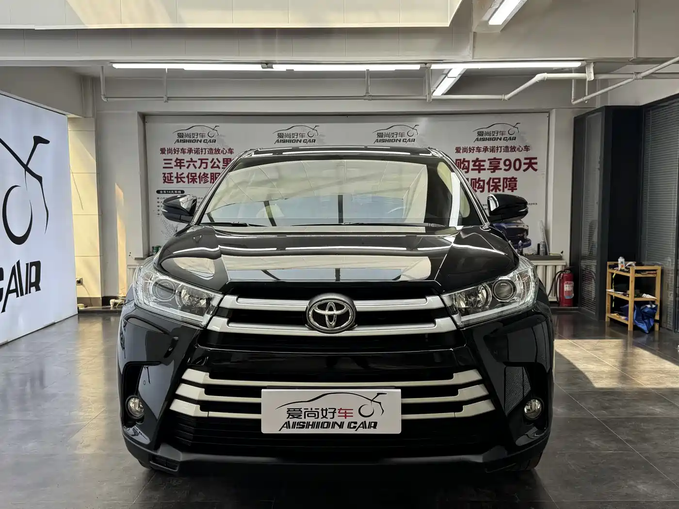 TOYOTA HIGHLANDER