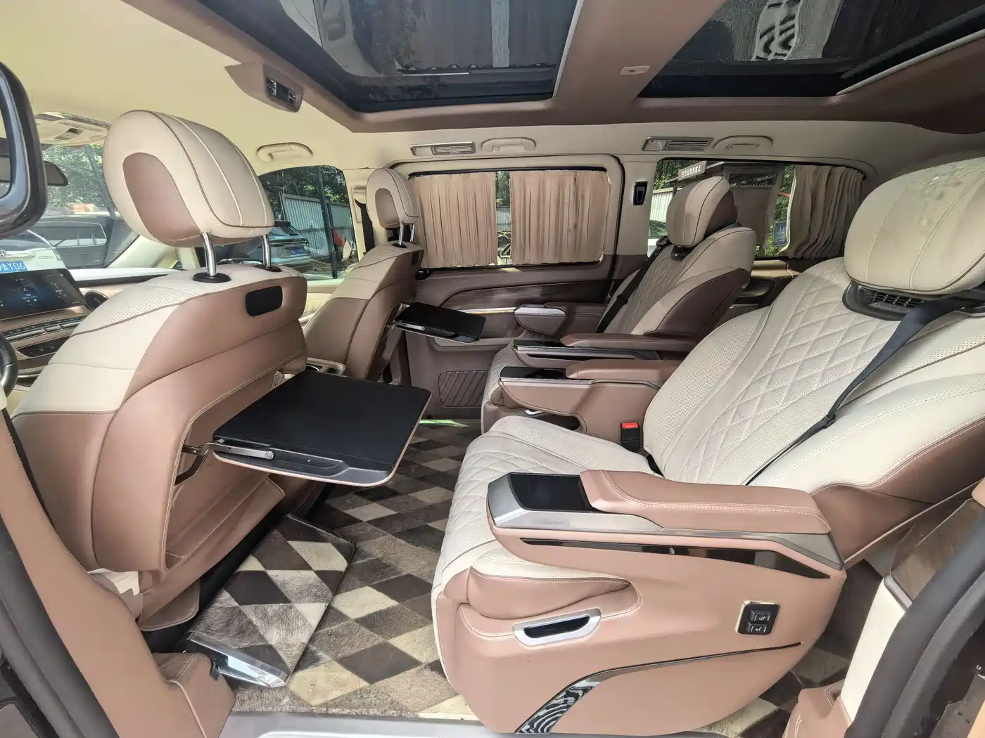 MERCEDES-BENZ V-CLASS