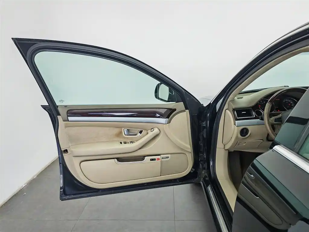 Audi A8 2008 A8L 3.2 FSI Standard фото 8
