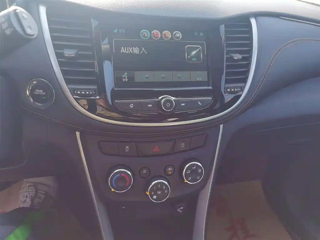 Chevrolet Trax 2018 330T Automatic 2WD Luxury фото 5