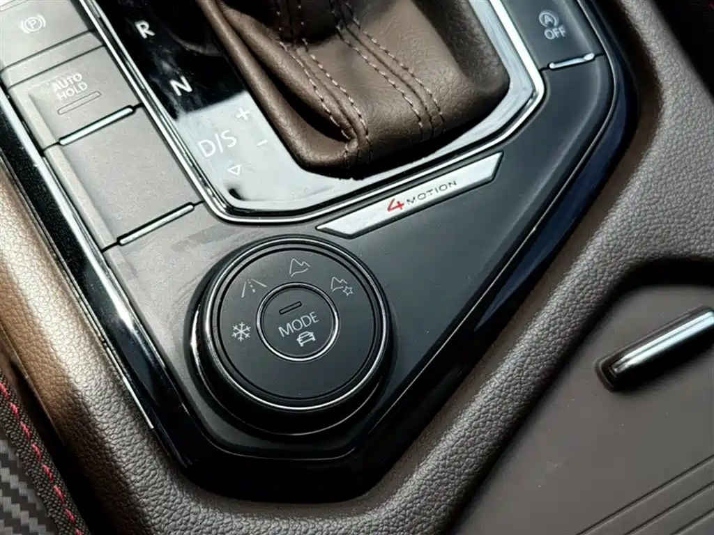 Volkswagen Tiguan L 2023 380TSI 4WD R-Line Flagship 7-seater фото 3