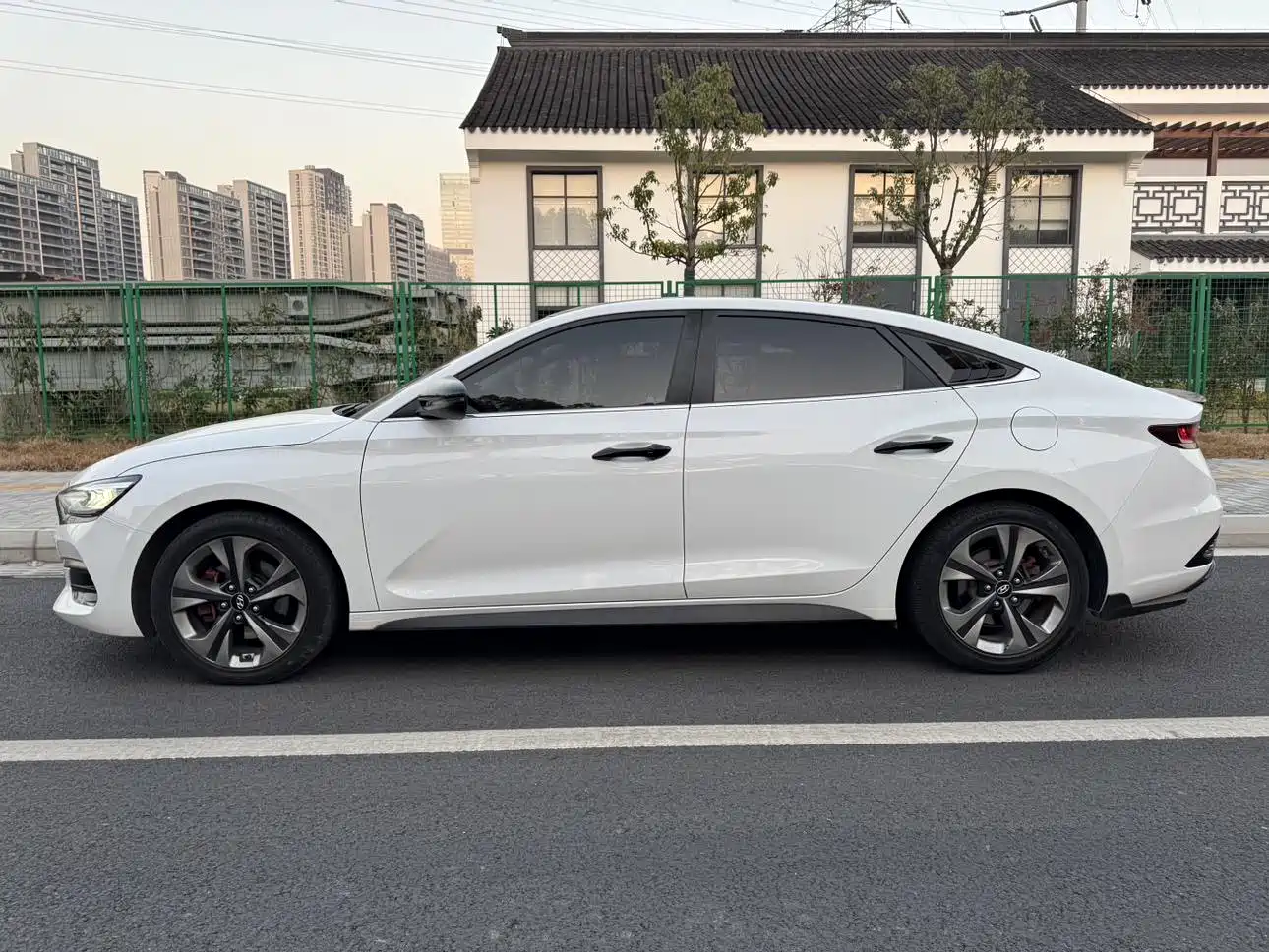 Hyundai Fista 2019 280TGDi Sport Edition China VI фото 4