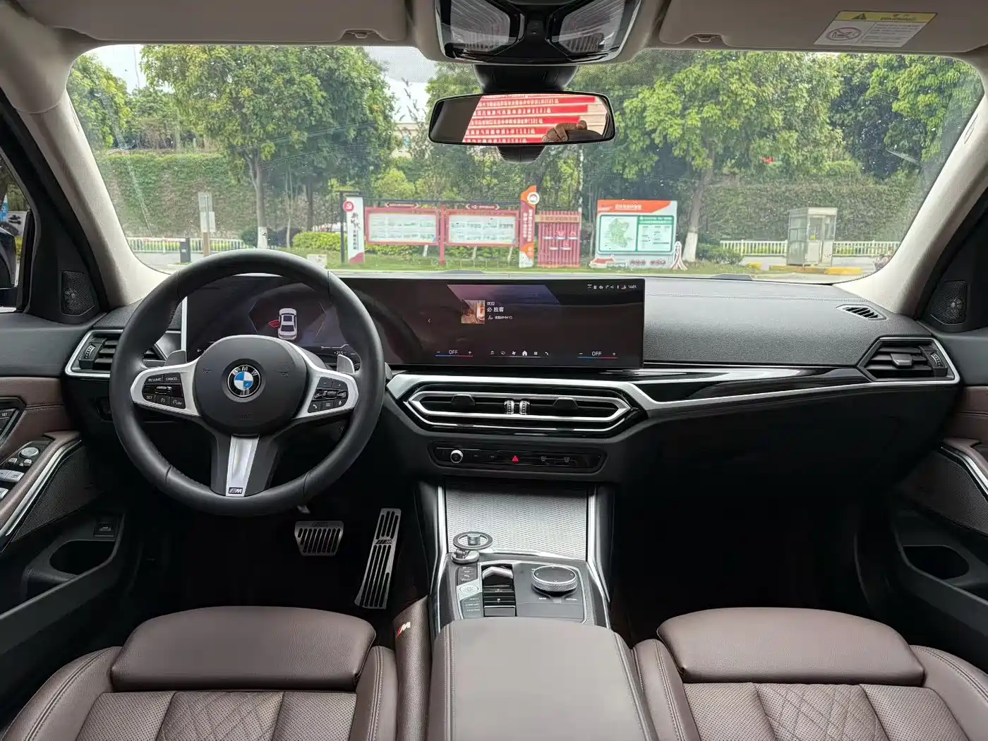 BMW 3 Series 2024 325Li M Sport Shadowline Package фото 5