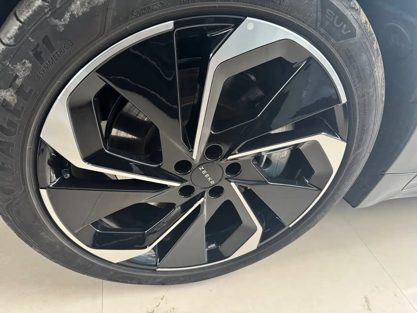 ZEEKR EXTREME KRYPTON 001