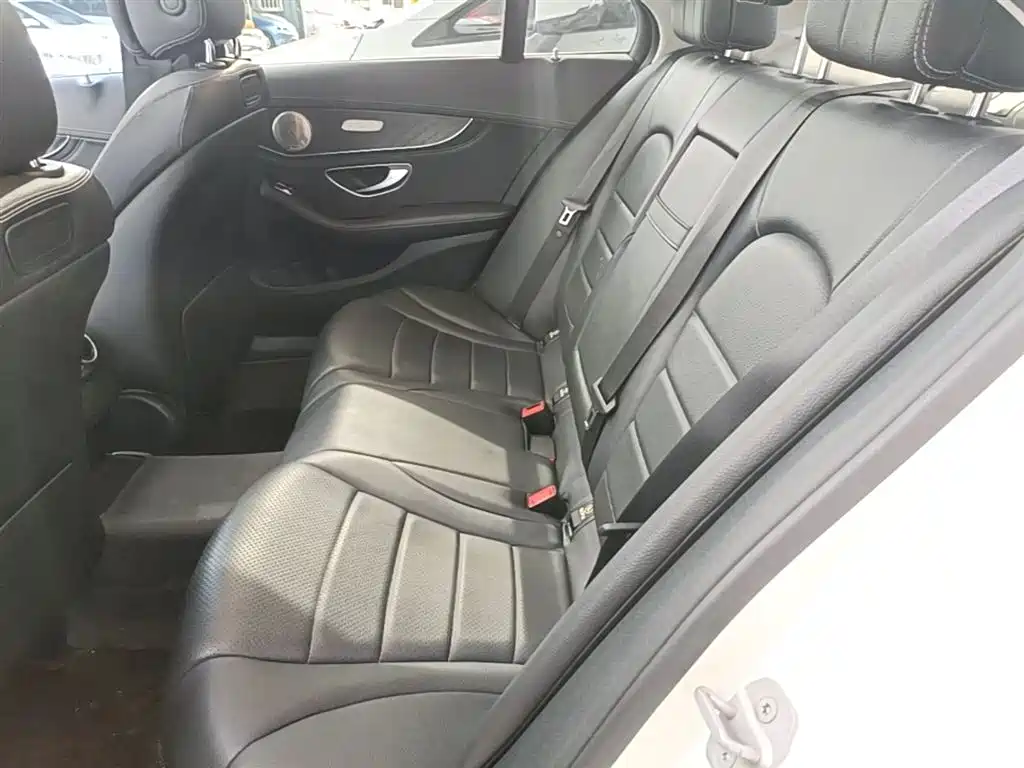 Mercedes-Benz C-Class 2016 C 200 L Sport фото 17