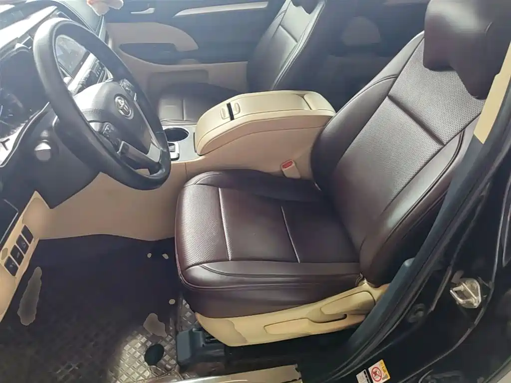Toyota Highlander 2018 2.0T 2WD Elite 5-Seater China VI фото 14