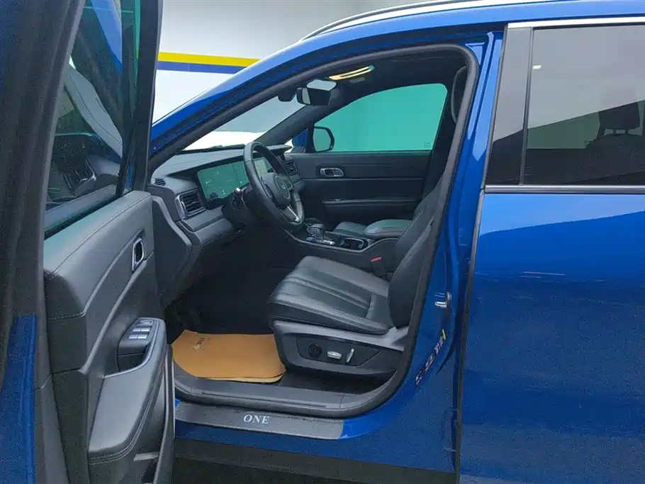 Фото 9 - Li Auto Li ONE