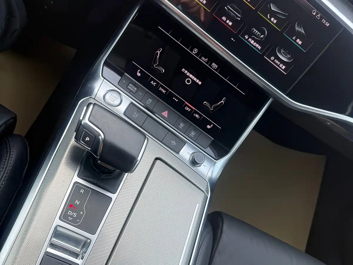 Audi A6L 2020 40 TFSI Luxury Elegance фото 11