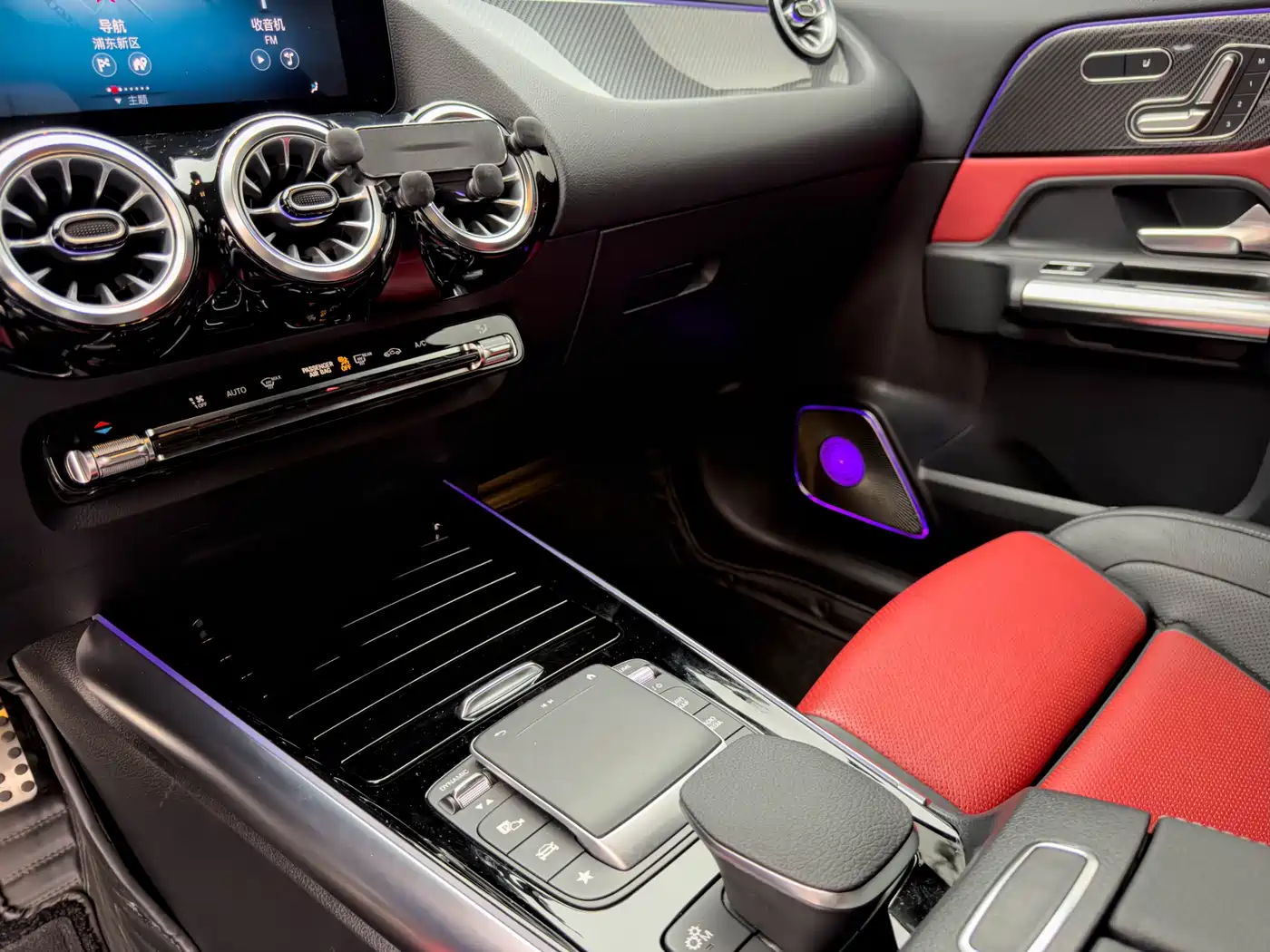 Mercedes-Benz GLA AMG 2021 AMG GLA 45 4MATIC+ фото 22