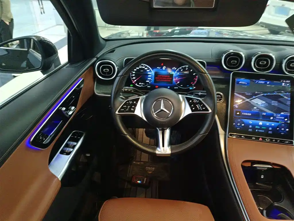 Mercedes-Benz GLC 2023 GLC 260 L 4MATIC Dynamic 7-Seater фото 7