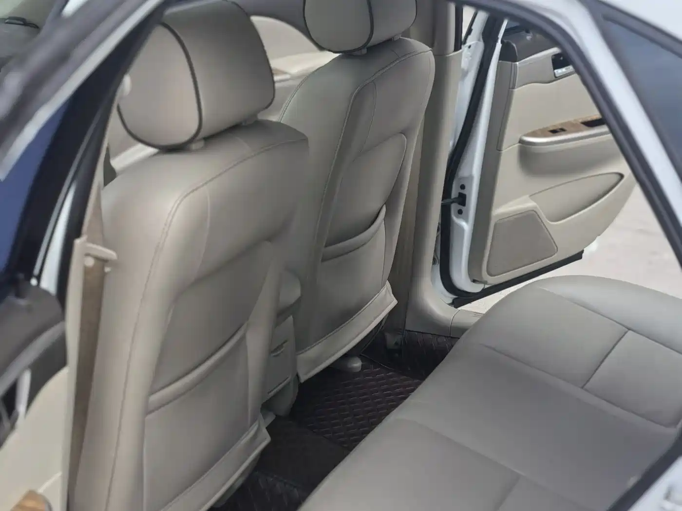 Buick Excelle 2013 1.5L Manual Exclusive фото 12