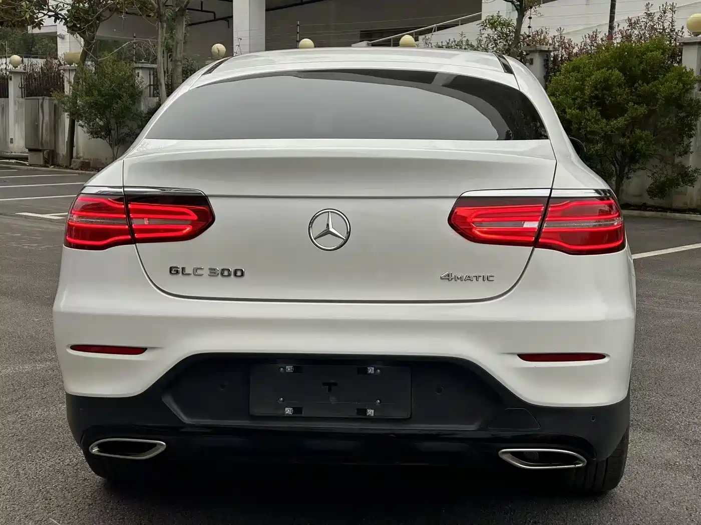 Mercedes-Benz GLC Coupe 2017 GLC 300 4MATIC Coupe SUV фото 16