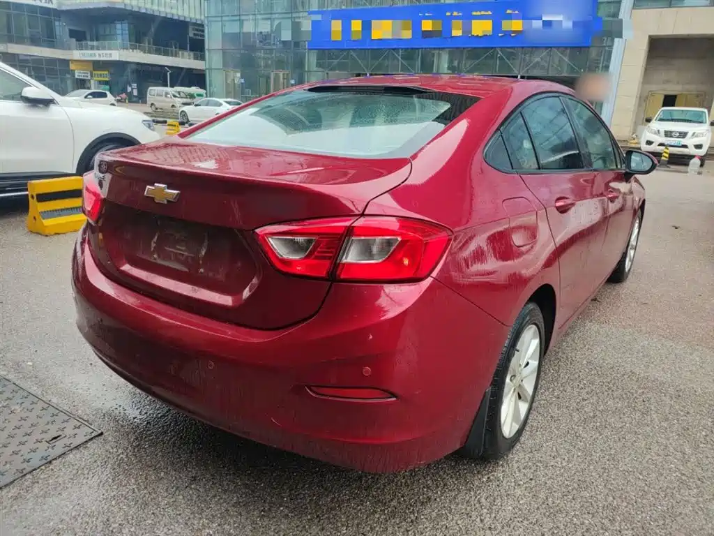 Chevrolet Cruze 2017 1.5L Manual Pioneer фото 5