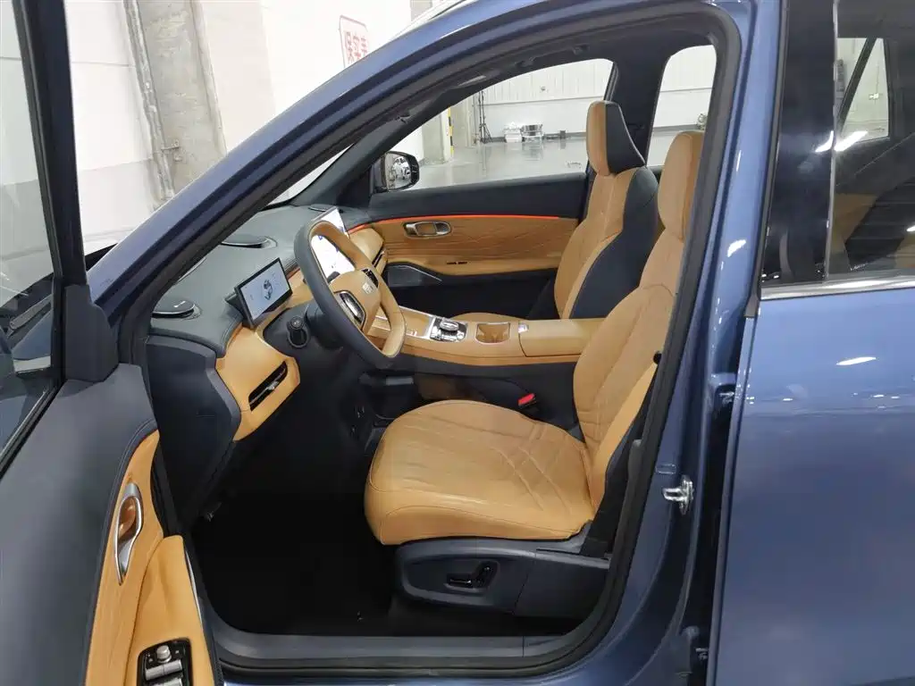Geely Galaxy Galaxy Starship 7 EM-i 2025 120km Navigation Edition фото 10