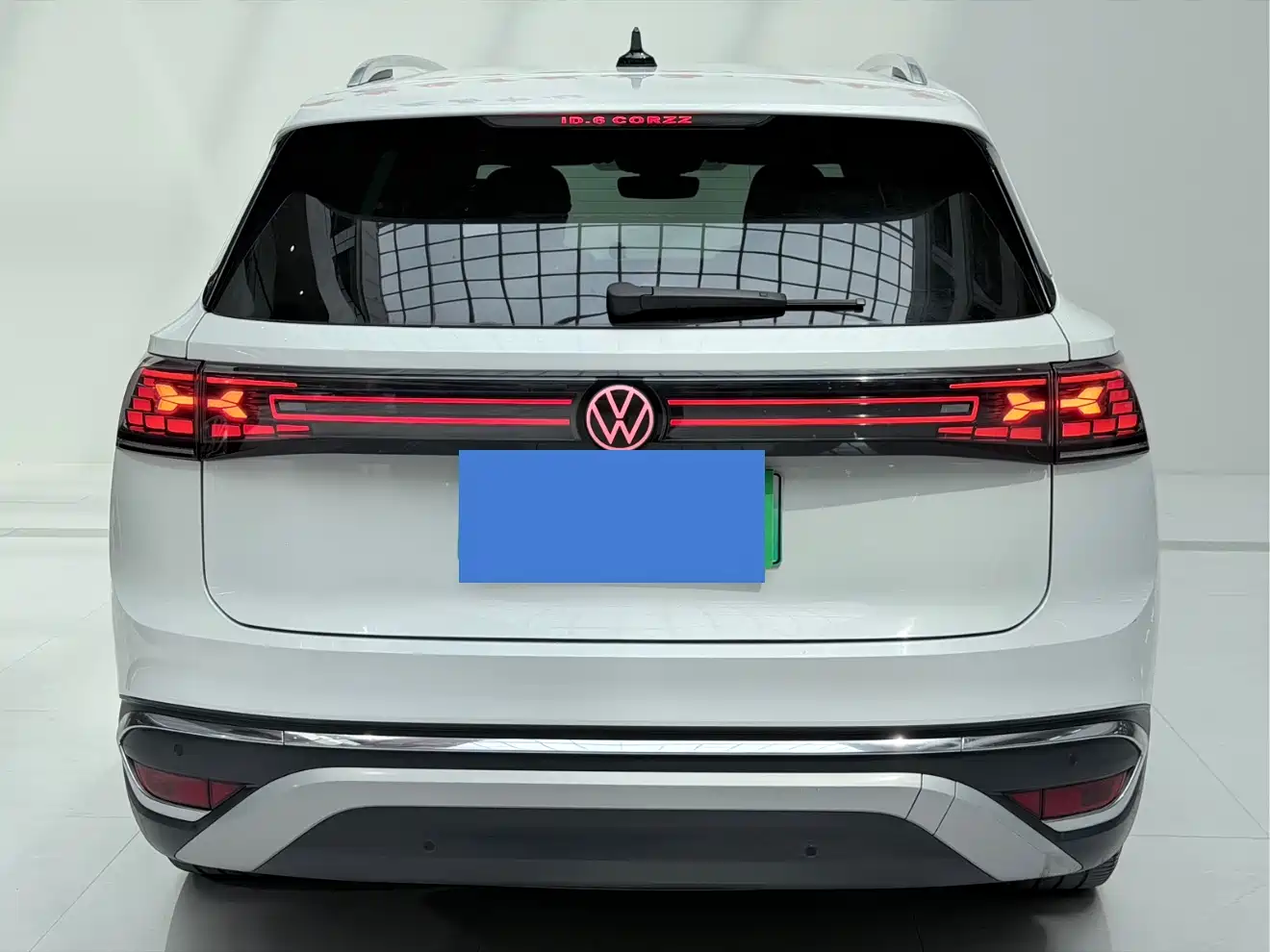 VOLKSWAGEN ID.6 CROZZ