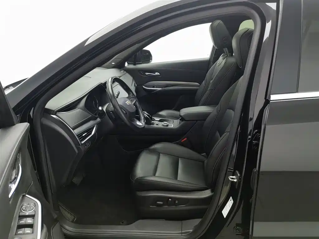 Cadillac XT4 2020 28T FWD Leading Trim фото 10