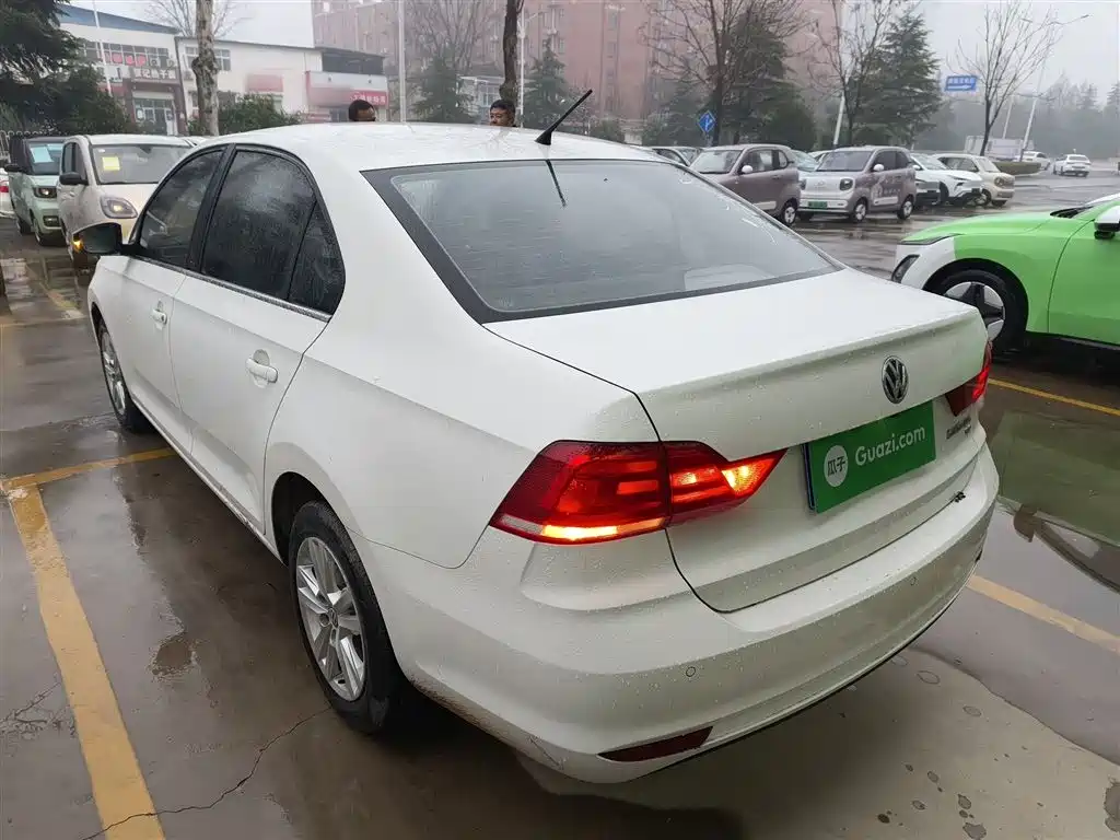 Volkswagen Santana 2016 1.6L Automatic Comfort Edition фото 23